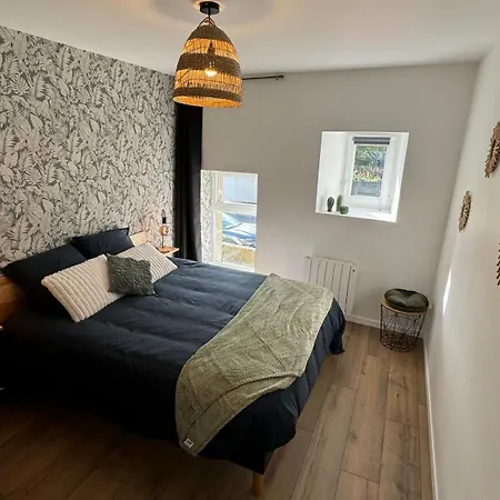 Petite Maison En Pierre Au Pied De La Voie Verte * Ploërmel